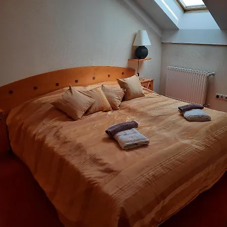 Kata Apartman